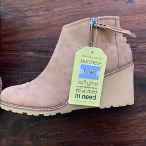 Toms Wedge Booties